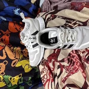 Adidas Men's  Size 8 White and Black Running Shoes